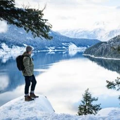 Danner Men's Arctic 600 7" WP 200G Side-Zip Hiking Boot- Brown- 67338 -Outlet The Rugged Boots Store 67338 lifestyle144